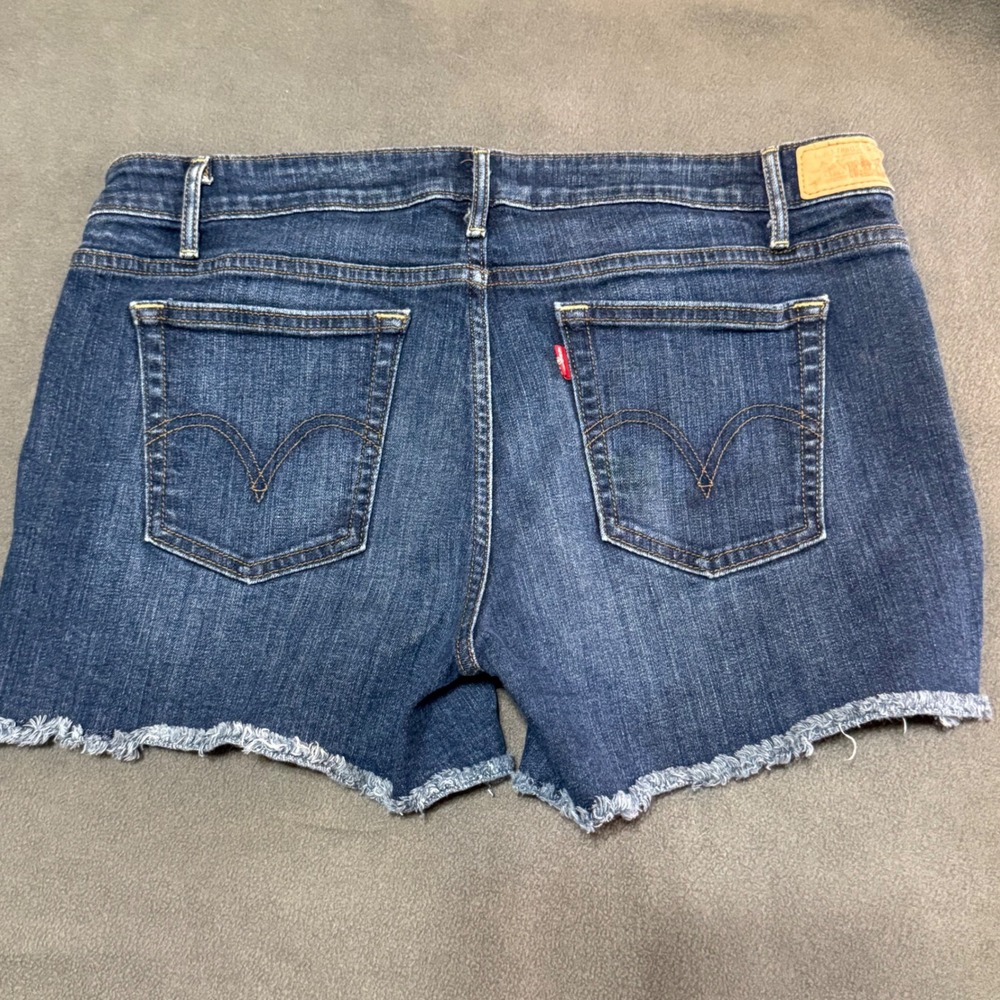 Levi's Cut Off Denim Shorts Mid Rise Frayed Hem Blue Size 14 - Picture 2 of 7